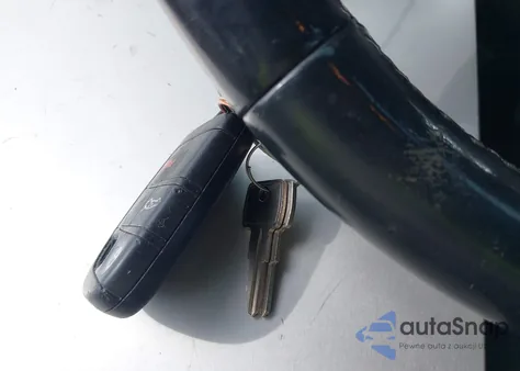 2015 Chrysler 200 S из США, поврежденный, VIN 1C3CCCBB7FN680211